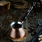 DEMMEX 2 mm Kalın Bakır Türk Yunan Arap Kahve Demliği Oyulmuş Ocak Üstü Kahve Makinesi Cezve Ibrik Briki, Ahşap Saplı ve Kaşıklı, 3 Kişilik (Mat Bakır)