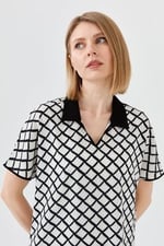 DESEN TRİKO Kadın Polo Yaka Kare Desenli T-shirt, dsnNM6939
