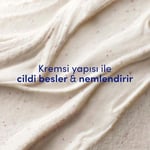 Dove Vücut Peelingi Macadamia Fındığı ve Pirinç Sütü 225 ml Beyaz