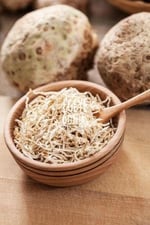 EGEYE DÖNÜŞ Kereviz Tozu - 100 Gr. (Öğütülmüş Kuru Kereviz Kökü - Doğal Aroma Verici - Glütensiz)
