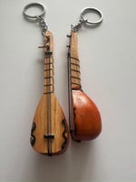 El Yapımı 2 Adet Birden Minyatür Anahtarlık Bağlama Saz Araba Süsü