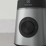 Electrolux E4CB1-6ST Kahve Öğütücülü Smoothie Blender Seti | Buz Kırıcı, Çoklu Hız ve Pulse Fonksiyonu, TruFlow Bıçak Sistemi, Darbe Fonksiyonu, Geniş Aksesuar Seti | 350W, Paslanmaz Çelik