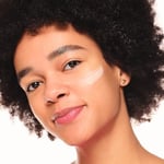 Essence Cosmetics Silky Blur Poreless Primer