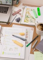 Faber-Castell Fosforlu Kalem Seti 8’li, Şeffaf Gövde, 7 Farklı Renk, Yeniden Doldurulabilir, 3 Farklı Çizgi Kalınlığı
