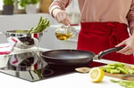 Fissler Adamant Classic Tava ( Ø 28 cm ), yapışmaz kaplamalı alüminyum tava - siyah - indüksiyon uyumlu