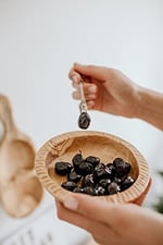 Foze Taş Baskı Doğal Yağlı Sele Siyah Salamura Zeytin 1400 Gr