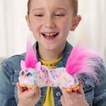 Furby DJ Furblets Berry-Cup-Cake Mini Elektronik Pelüş Oyuncak | Eğlenceli Uzatılabilir Ses Efektleri ve Müzikler | Furbish Konuşur | Beyaz - Seçenekler: FUR DJ FURBLET BERRY, FUR DJ FURBLET DIS CO...