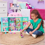 Gabby's Dollhouse Gabby ve kedi figürlü Cat-tivity seti, 2 aksesuar, sürpriz kutusu ve mobilya, 3 yaşından büyük çocuklar için uygundur