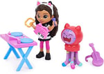Gabby's Dollhouse Gabby ve kedi figürlü Cat-tivity seti, 2 aksesuar, sürpriz kutusu ve mobilya, 3 yaşından büyük çocuklar için uygundur