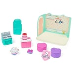 Gabby'S Dollhouse Lüks Oda, Bakey With Cakey, Kuchi ile Mutfak (İngilizce Cakey), 3 Mobilya Parçalı ve Aksesuar Parçalı 2 Sürpriz Kutulu