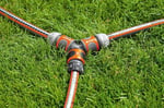 Gardena 2934-20 3 yönlü Y Kaplini, Hortum dalları için, Hortum uzunluğu boyunca bağlantılar, Tek Su Kaynağının Eşzamanlı Kullanımı için 19 mm (3/4 inç) Hortumlara uyarlama