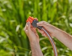 Gardena Profesyonel sistem hortum parçası: Hızlı bağlantılı hortum başlangıcı, yüksek tutuş gücü için sıkıştırma somunu, 19 mm (3/4 inç) hortumlar için uygundur (2817-20)