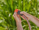 Gardena Profesyonel sistem hortum parçası: Hızlı bağlantılı hortum başlangıcı, yüksek tutuş gücü için sıkıştırma somunu, 19 mm (3/4 inç) hortumlar için uygundur (2817-20)