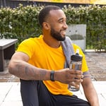 Garmin vívosmart 5 - Ekstra geniş OLED dokunmatik ekranlı fitness takip cihazı, uyku kalitesi ve kalp atış hızı izleme gibi sağlık fonksiyonları. 7 güne kadar pil ömrü, su geçirmez ve acil yardım.