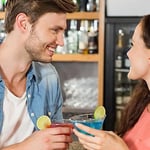 Gencywe 2 Paket Martini Bardağı, 8oz Kristal Kokteyl Bardakları, Martini İçme Bardakları, Bar, Martini, Kozmopolitan, Manhattan, Gimlet, Pisco Sour, Brandy için Elle Üflemeli Sapsız Kokteyl Züccaciye