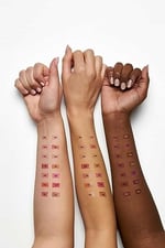 Golden Rose Color Sensation Lipgloss No: 105 - Işıltılı ve Islak Görünümlü Dudak Parlatıcısı - Seçenekler: 1 count (Pack of 1), 0.19 Fl Oz (Pack of 1)...