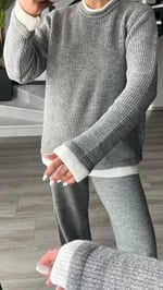 Gri Ekru Geçişli Triko Takım