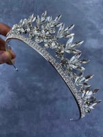 Gümüş Gri Rengi Yaprak Desenli Kristal Taşlı Gelin Ve Kına Tacı