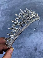 Gümüş Renk Yaprak Desenli Kristal Taşlı Gelin Ve Kına Tacı