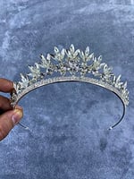 Gümüş Renk Yaprak Desenli Kristal Taşlı Gelin Ve Kına Tacı