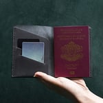Hakiki Deri Pasaport Cüzdanı, Pasaport Kılıfı, Seyehat Cüzdanı, Gerçek Deri ve El yapımı, Minimalist Tasarım, Pasaport ve Kartlık (Siyah)