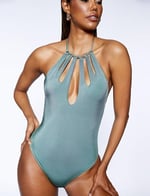 Halter Yaka Mayo Pencere Detaylı