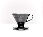 Hario V60 02 Plastik Dripper ve 40’lı Filtre Kağıdı Seti, Siyah Şeffaf