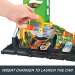 Hot Wheels Elektrikli Araç Şarj İstasyonu Oyun Seti Hot Wheels Elektrikli Araç Şarj İstasyonu ve 1:64 ölçekli oyuncak araba HTN79