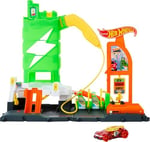 Hot Wheels Elektrikli Araç Şarj İstasyonu Oyun Seti Hot Wheels Elektrikli Araç Şarj İstasyonu ve 1:64 ölçekli oyuncak araba HTN79