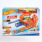 Hot Wheels İkili Yarış ve Akrobasi Pisti Hot Wheels İkili Yarış ve Akrobasi Pisti, 2 adet 1:64 ölçekli oyuncak araba, kolayca saklanabilir HTK17
