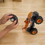 Hot Wheels Monster Trucks RC 1:24 Tiger Shark Uzaktan Kumandalı Araç HNV03 | 1:24 Ölçekli Büyük Boy Kamyon Off-Road Lastikleri ile Her Yerde Sürmek, HNV03