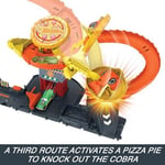 Hot Wheels Pizza Dükkanında Kobra Macerası Oyun Seti Hot Wheels Pizza Dükkanında Kobra Macerası Oyun Seti ve 1:64 ölçekli oyuncak araba HTN81