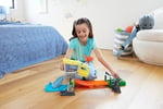 Hot Wheels Racerverse Jurassic Pist Seti Hot Wheels Racerverse Jurassic Pist Seti ve 2 oyuncak metal araç HTP12
