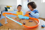Hot Wheels Rapid Raceway Şampiyon Oyun Seti Hot Wheels Şampiyonluk Parkuru Yarış Seti - Hızlı Parkur GJM75 GJM75