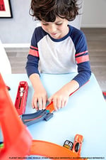 Hot Wheels Yanardağdan Kaçış Motorlu Pist Seti FTD61