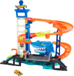 Hot WheelsKöpek Balığından Kaçış™ Oyun Seti Hot Wheels™ City Köpek Balığından Kaçış oyun seti, 4 yaş ve üzeri çocuklar için oyuncak HDP06