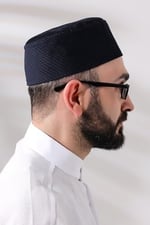 İhvan Online Lacivert Petek Kareli Kadife Kalıp Namaz Takkesi
