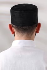 İhvan Online Siyah Kapitone Desenli Kadife Kalıp Namaz Takkesi Siyah 60