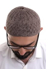 İhvan Online Sütlü Kahve Hasır Desen Kışlık Kadife Namaz Takkesi