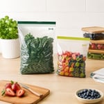Ikea Plastik torba Istad, 30 adet paket, şunlardan oluşur: 15 torba 6 l (28,5 x 41 cm) ve 15 torba 4,5 l (27 x 34 cm), tekrar kullanılabilir, çünkü tekrar kapatılabilir