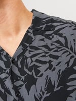 JACK & JONES Erkek Jjguru Monochrome AOP Resort Shirt Ss Gömlek