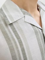 JACK & JONES Jprccsummer Stripe Resort S/S Shirt Sn Jprccsummer Stripe Resort S/S Shirt Sn Erkekler