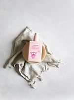 Jack N' Jıll Jack N Jill Çocuklar İçin Tamamen Doğal Saç Ve Vücut Şampuanı (Pembe Kutu) - 300 Ml