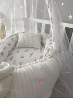 Jaju Baby Beyaz Örgü Pike Kumaş ve Tüy Desen Kumaş Ponponlu Babynest Oyuncak Aparat ve Tül Set