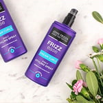John Frieda Frizz Ease Dream Curls Kusursuz Bukleler Günlük Şekillendirici Sprey 200 ml