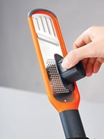 Joseph Joseph 20048 Handi-Grate 2'si 1 Arada Mini Rende ve Dilimleyici, Turuncu