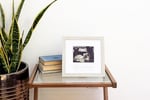 Kate & Milo Rustik Büyükanne Sonogram Resim Çerçevesi, Hamilelik Duyurusu, Ultrason Bebek Fotoğraf Çerçevesi, Cinsiyet-Nötr Bebek Hatıra Çerçevesi, Mas - Seçenekler: Rustik Ben ve Kız Kardeşim Çerçeve