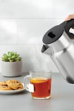 Kiwi KK-3334 Su Isıtıcı | 2.2L Paslanmaz Çelik, 360° Kablosuz, Gizli Rezistans