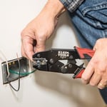 Klein Tools 80013 Kablo Alet Seti, Otomatik Kablo Sıyırıcı ve Cırcırlı Yalıtımlı Terminal Sıkıştırıcı, Harika Elektrikli Alet Kiti, 2 Parça