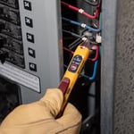 KLEIN TOOLS Temassız gerilim kontrol cihazı, iki ölçüm aralığı, 12-1000 V AC, kırmızı
